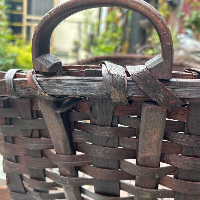 An exceptional, authentic piece of early American folk art, this large-scale 19th-century rocking baby cradle surfaced...