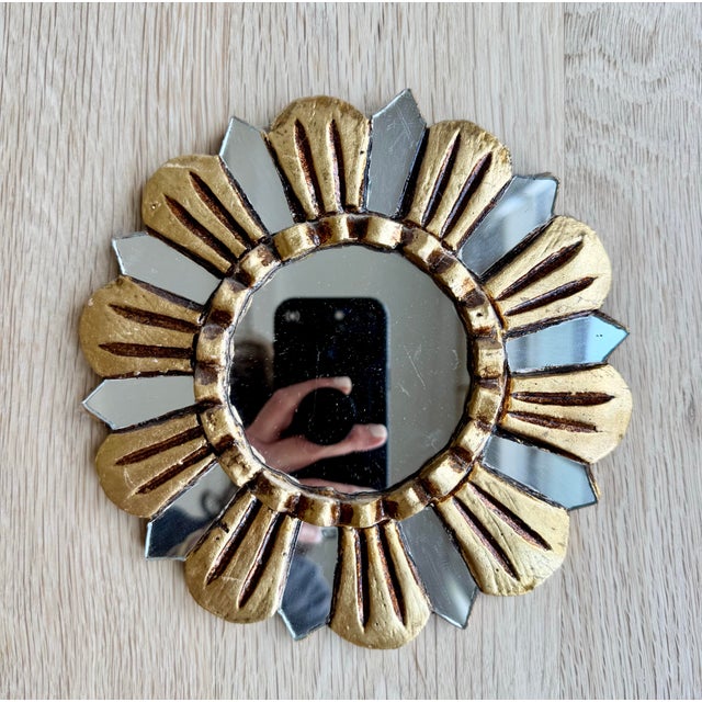 Traditional Vintage Hand-Carved Peruvian Giltwood Sunburst Mirror Collection – Set of 5 | Designer Provenance For Sale - Image 3 of 10