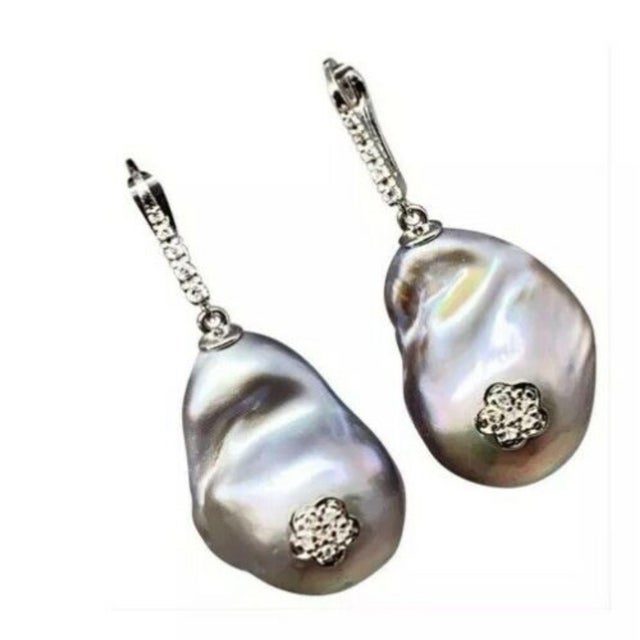 Diamond Freshwater Pearl Earrings 14 Karat Gold Grey 23.2 Mm Certified For Sale - Image 9 of 13