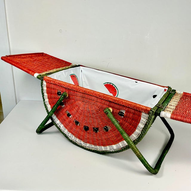 1980s Vintage Boho Chic Arts & Crafts Trompe L’Oeil Watermelon Wicker Picnic Basket. For Sale - Image 15 of 18