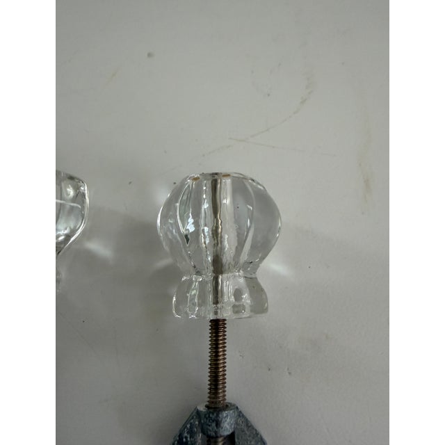 1930s Pair of Vintage Clear Glass Cabinet Knobs, 1930s–1940s For Sale - Image 5 of 10