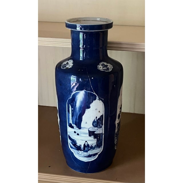 Chinoiserie Antique Early 18th Century Chinese Powder Blue Kangxi Period Porcelain Rouleau Vase Circa 1700 For Sale - Image 3 of 18
