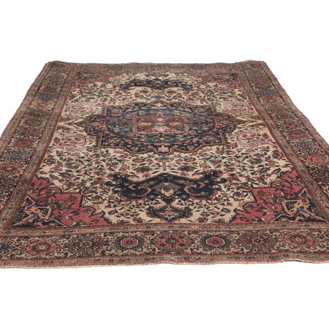 Victorian Antique Persian Sarouk Farahan Rug - 04'00 X 06'05 For Sale - Image 3 of 9
