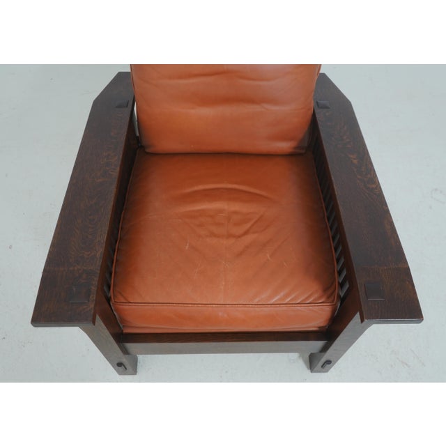 Wood Stickley Mission Oak Leather Morris Chair With Ottoman For Sale - Image 7 of 18