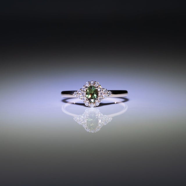Natural Alexandrite Ring With Natural Diamond Accents: Solid 14k Gold, 5x3.4mm, Size 6.75 For Sale In Columbus - Image 6 of 12