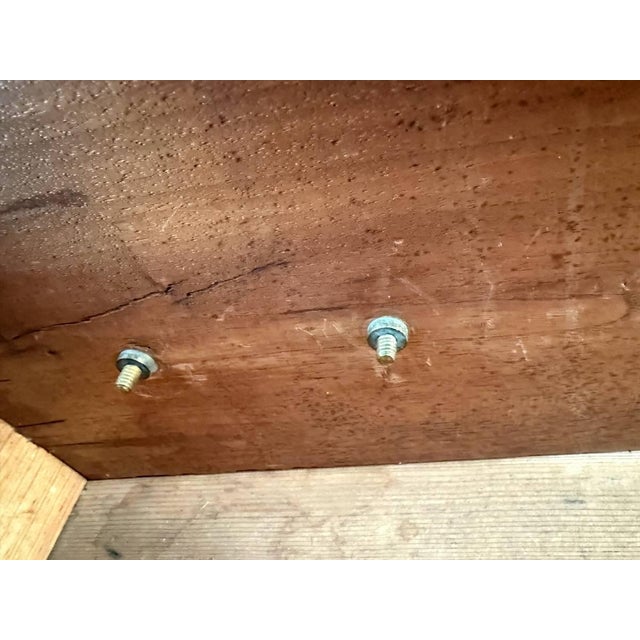 Antique Chippendale Style Hand Cut Dovetailed Top 4 Drawer Bachelor Chest. For Sale - Image 10 of 18