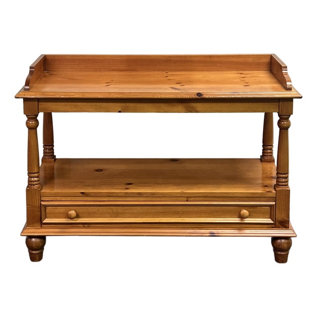 Broyhill Cottage Pine Console / Sofa Table For Sale