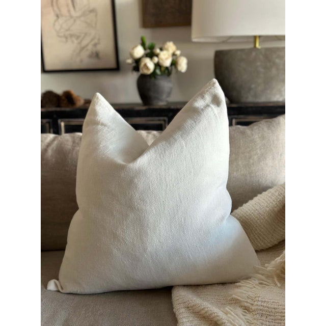 100% Linen Made in Belgium Natural Flax Linen Pillow cover with overlocked seams and hidden zipper closure. Size 25"x25"...