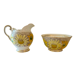 Vintage Tuscan Fine English Bone China Creamer and Sugar Bowl Set- a Pair