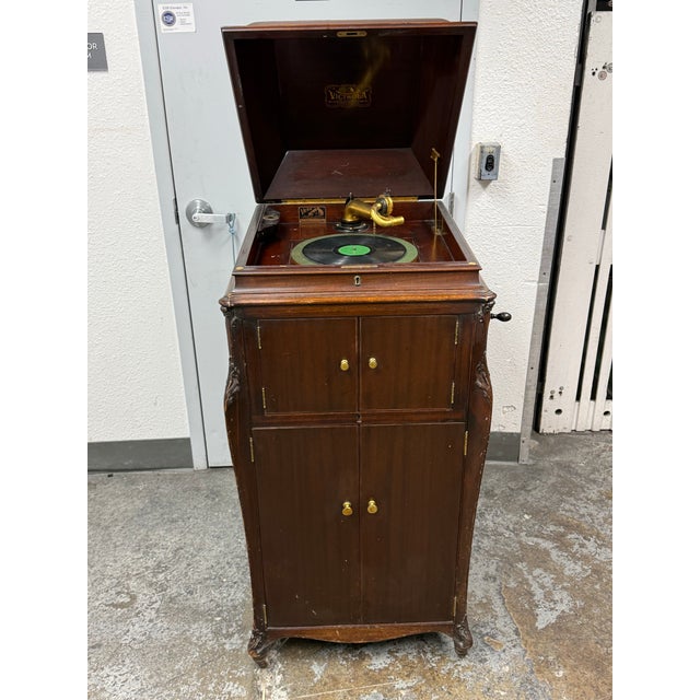 Early 20th Century Antique Victor Victrola XVI Phonograph For Sale - Image 5 of 12