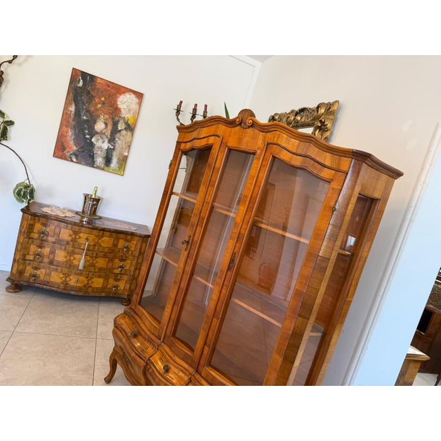 Baroque Style Display Cabinet in Inlaid Walnut, 1980s For Sale - Image 11 of 14