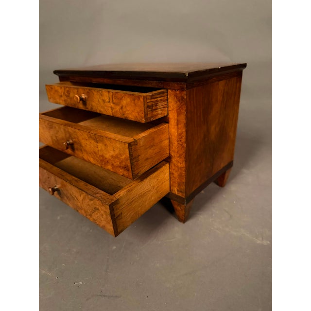 Miniature Directoire Style Apprentice Chest of Drawers, Circa 1837 For Sale In Indianapolis - Image 6 of 16