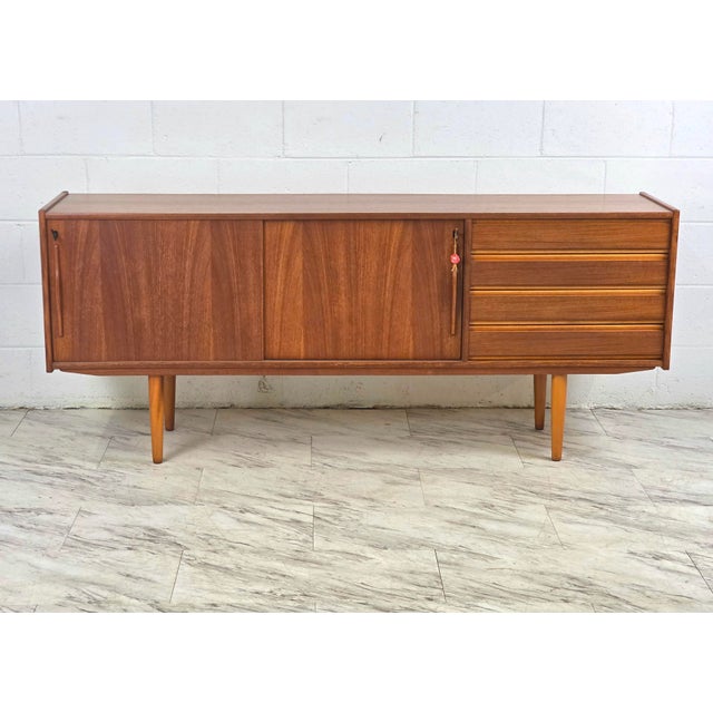 Omann Jun Møbelfabrik 1960s Danish Teak Credenza in the Manner of Omann Jun for Prins Møbler For Sale - Image 4 of 9