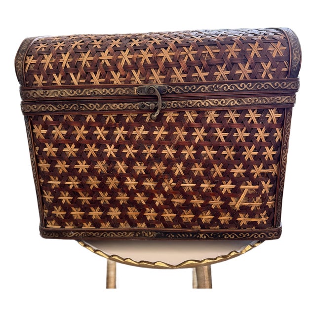 Vintage Bombay Company Woven Bamboo & Rattan Starburst Trunk For Sale