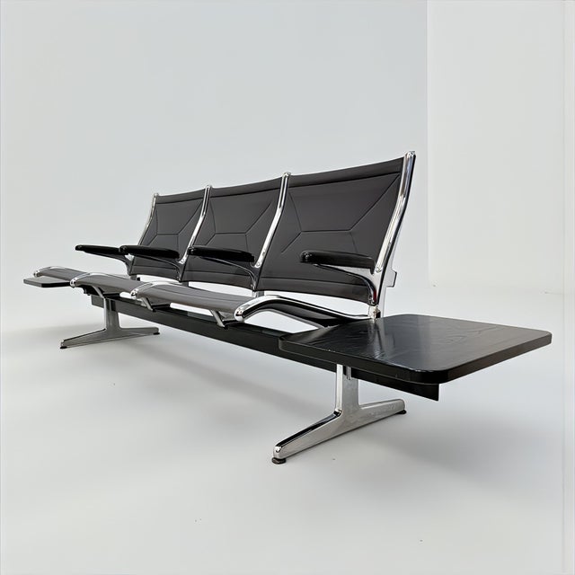 Mid-Century Modern Tandem Sling Airport Seat Bench with Table by Charles & Ray Eames for Herman Miller, USA, 1960s For Sale - Image 3 of 12
