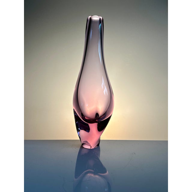 Mid-Century Modern Bohemian Alexandrite Glass Art Vase attributed to Miroslav Klinger for Železný Brod ZBS, Czechoslovakia, 1950s For Sale - Image 3 of 13