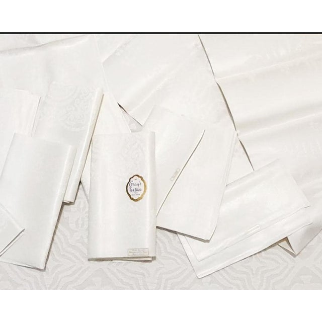 Vintage Grey's Textiles Pure Irish Linens Tablecloth 11 Napkins Factory Condition For Sale - Image 9 of 10