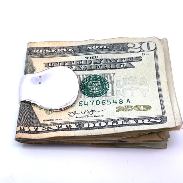 1990s Tiffany & Co Estate Thumb Print Money Clip by Elsa Peretti Sterling Silver 17 Grams For Sale In New York - Image 6 of 8