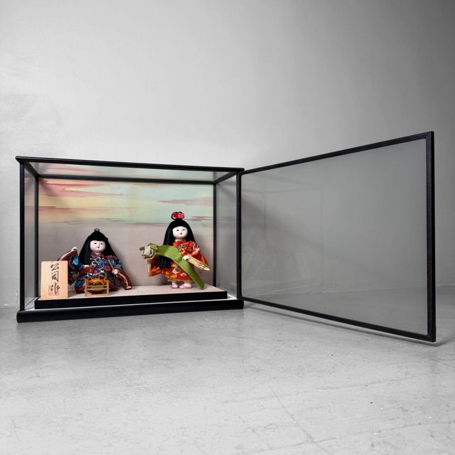 Japanese Ichimatsu Dolls in Glass Display Case, 1970s, Set of 3 For Sale - Image 3 of 15