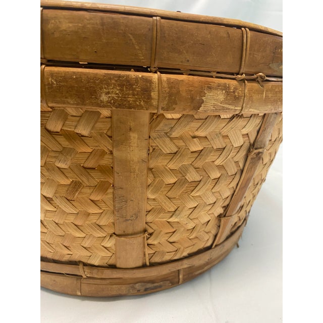 Large Splint Storage Floor Basket - Handwoven - Rustic Farmhouse Decor For Sale - Image 9 of 12