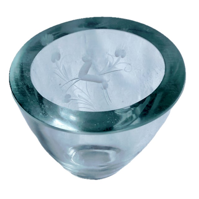 Vintage Art Deco Leaping Gazelle Crystal Vase For Sale - Image 4 of 8