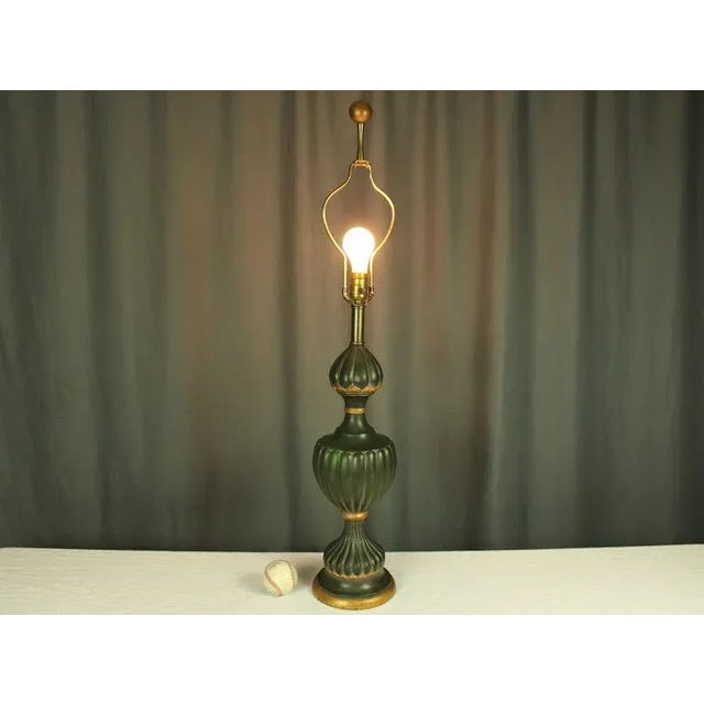 1960s 1960's Italian Gesso Painted Ribbed Urn Table Lamp For Sale - Image 5 of 13