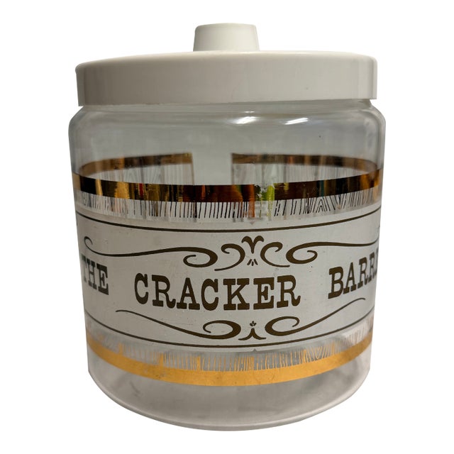 Vintage Pyrex “The Cracker Barrel” For Sale