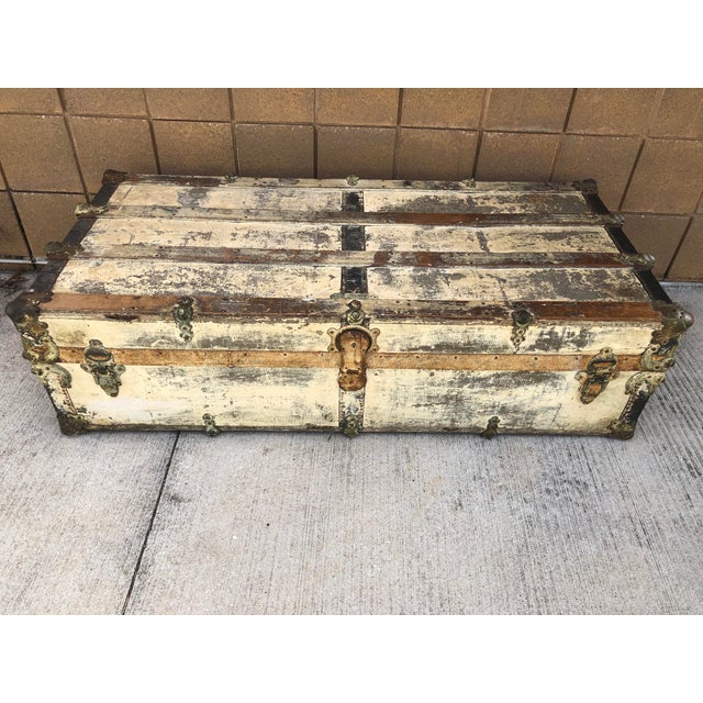 Wonderful antique C.A.Taylor Trunk Works steamer trunk. Made in the USA - Circa late 1800s to early 1900s. Antique...