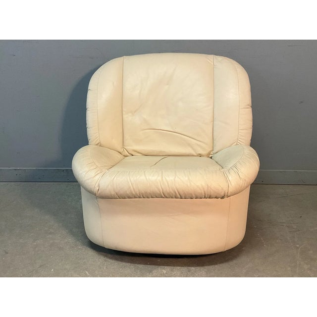 Mid-Century Modern Vintage Emerson Leather Post Modern Lounge Chair For Sale - Image 3 of 7