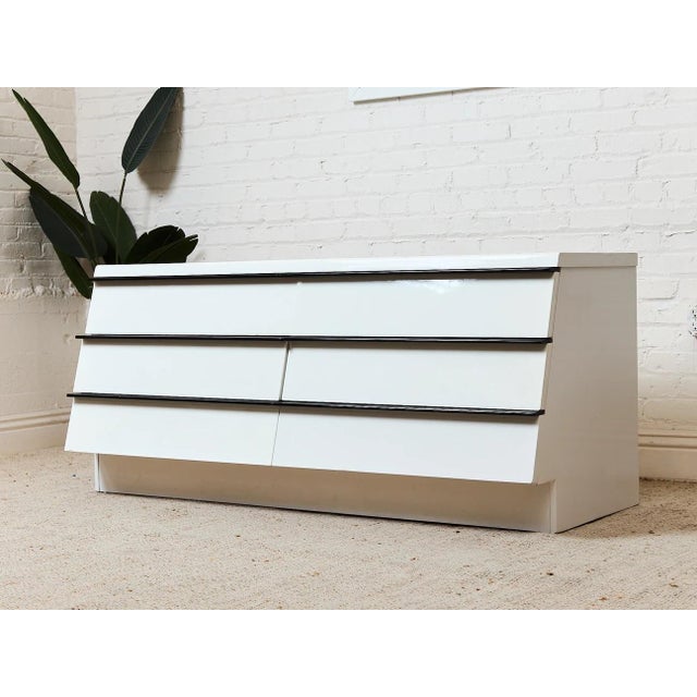 Mid 20th Century White Lacquer Dresser With Black Trim For Sale In Los Angeles - Image 6 of 9