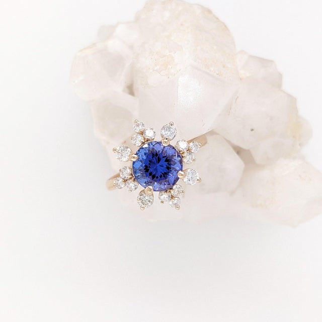 2.3Ct Snowflake Tanzanite Ring With Earth Mined Diamonds: Solid 14k Gold, 8.5mm, Size 6.75 For Sale - Image 4 of 10