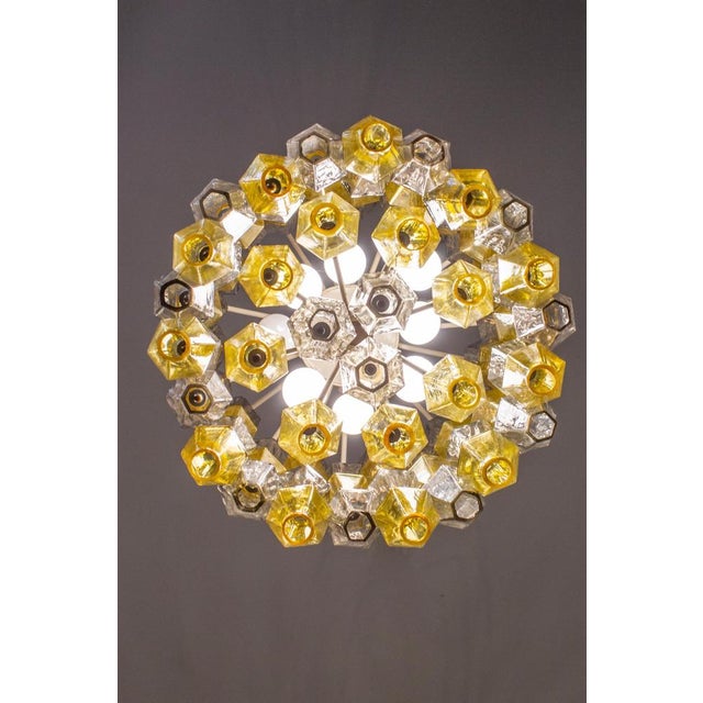 Yellow and Clear Poliedri Chandelier by Carlo Scarpa for Venini, 1980s For Sale - Image 12 of 17