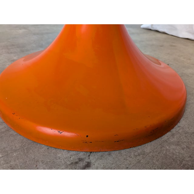 Vintage Space Age Orange Pedestal Table by Finžgar & Zorman for Meblo, Former Yugoslavia, 1970s For Sale - Image 3 of 12