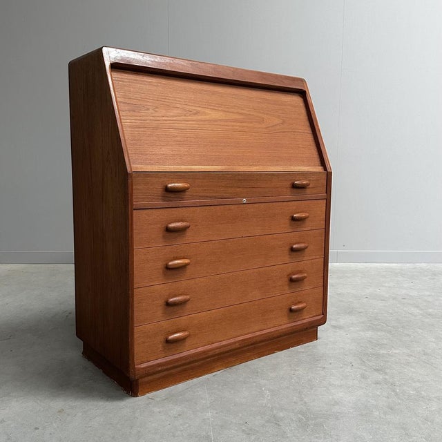 Dyrlund Teak Secretaire from Dyrlund, Denmark, 1960s For Sale - Image 4 of 15