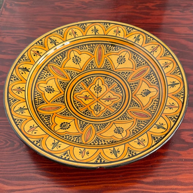 Madeline Weinrib Late 20th Century Large Moroccan Hand Painted Shallow Ceramic Bowl For Sale - Image 4 of 9