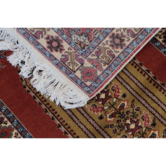Textile 1950s Turkish Red Natural Wool Rug For Sale - Image 7 of 10