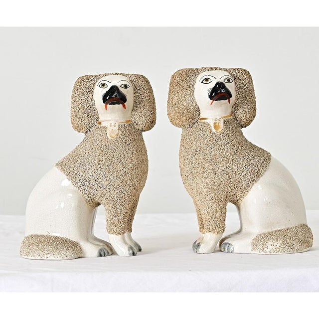 English Pair of 19th Century Staffordshire White Poodle Dogs For Sale In Baton Rouge - Image 6 of 12