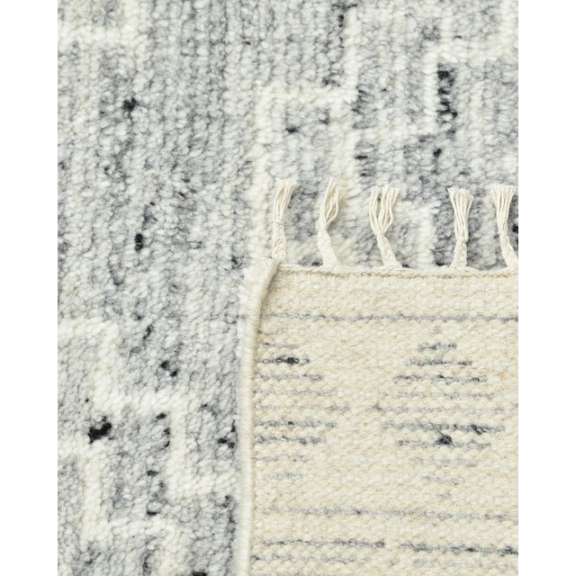 Ellery Bohemian Shaggy Moroccan Hand Knotted Area Rug Light Gray 5 X 8 Chairish