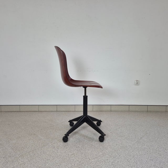 Office chair designed by Elmar Flötotto for Pagholz, Germany, 1970s Dimensions: seat height – 48 cm to 68 cm width – 42 cm...