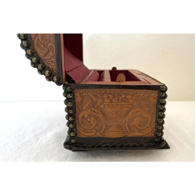 Vintage Mid Century Embossed Leather Jewelry Box For Sale In Monterey, CA - Image 6 of 6