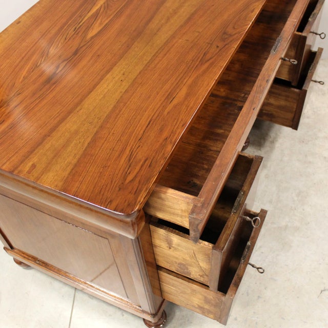 19th Century Italian Desk Table in Walnut For Sale - Image 10 of 15