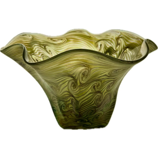 Art Glass, Iridescent Art Nouveau dish with peacock eyes in the style of Victor Durand. Signed by Maker