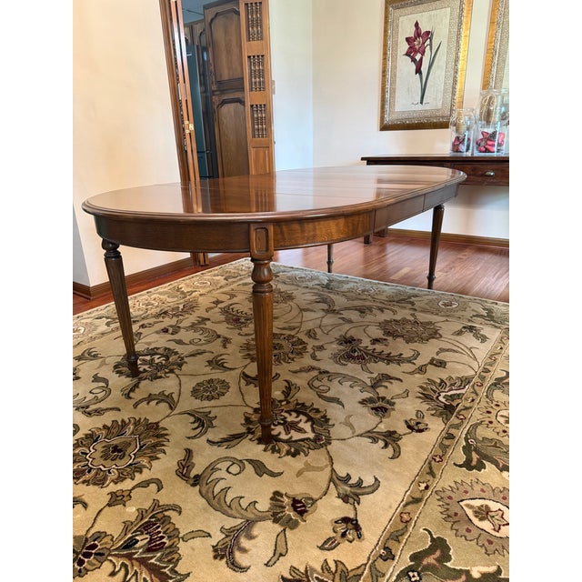 French Vintage Ethan Allen Louis XVI Style Oval Dining Table For Sale - Image 3 of 10