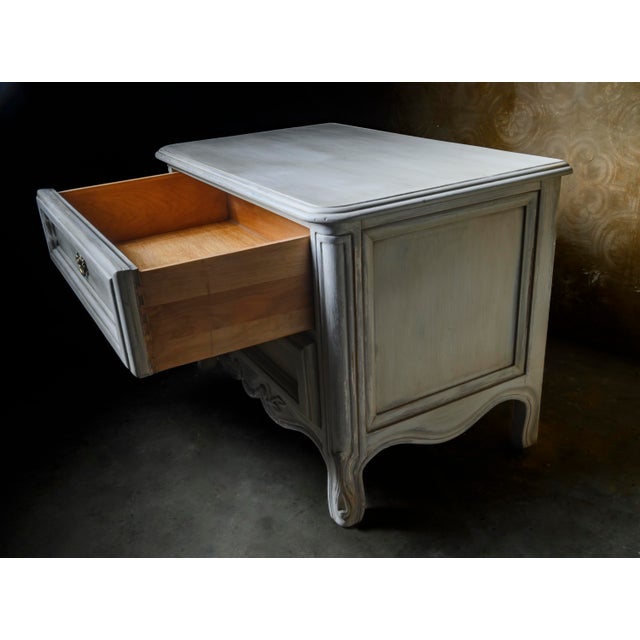 Drexel 1966 Drexel French Provincial Ivory Painted Wood Nightstands (Pair) For Sale - Image 4 of 11