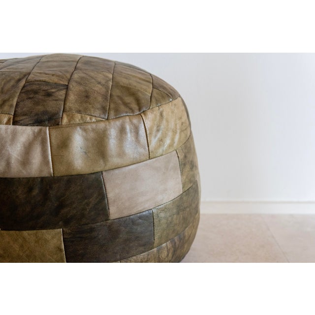 De Sede Vintage De Sede Patchwork Leather Pouf Ottoman in Olive, Switzerland, 1970s, Attributed For Sale - Image 4 of 6