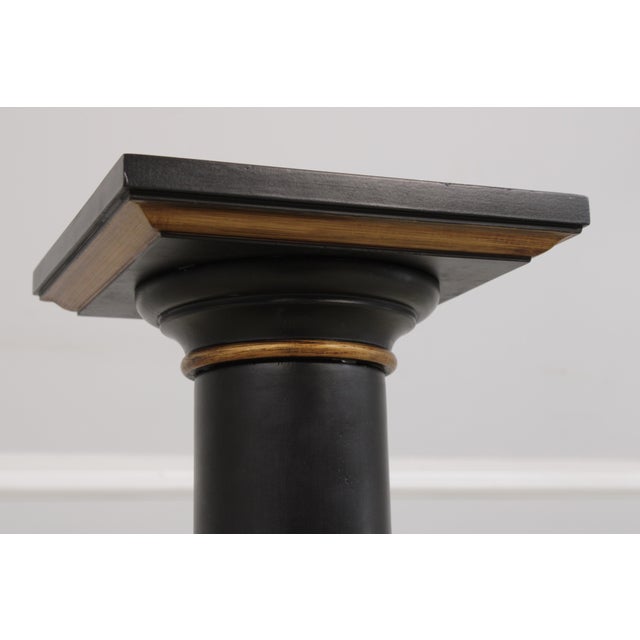 Chinoiserie Black Lacquered Italian Chinoiserie Pedestal Stand For Sale - Image 3 of 15