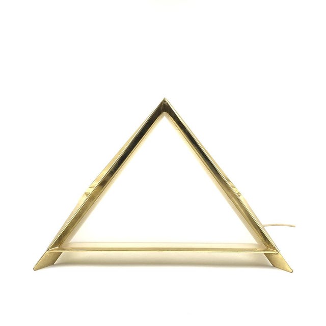 Italian Golden Brass Pyramidal Table Lamp from Christos, 1970 For Sale - Image 4 of 18