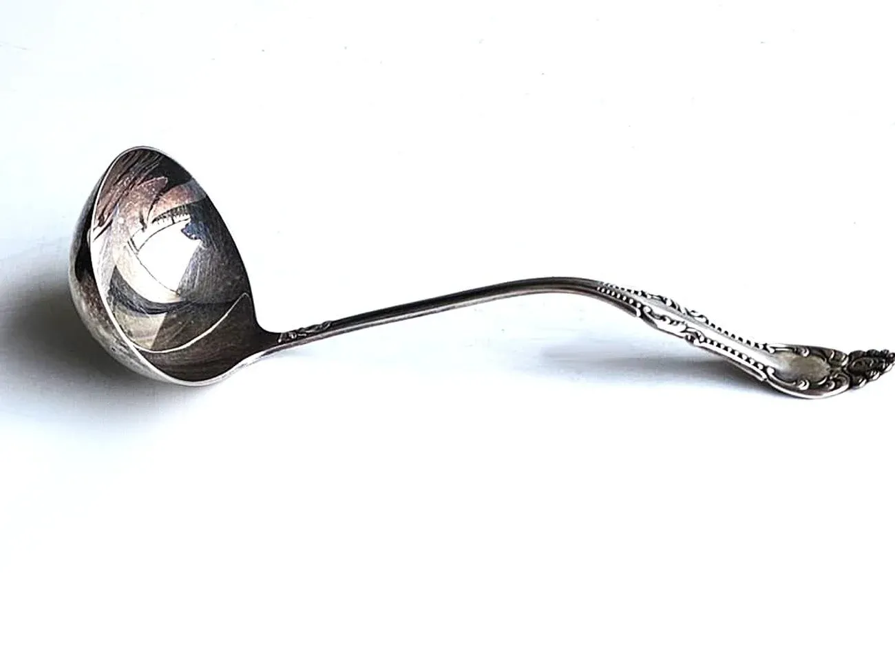 1930s Wm. A. Rogers A1 Solid Soup Ladle Carlton Pattern