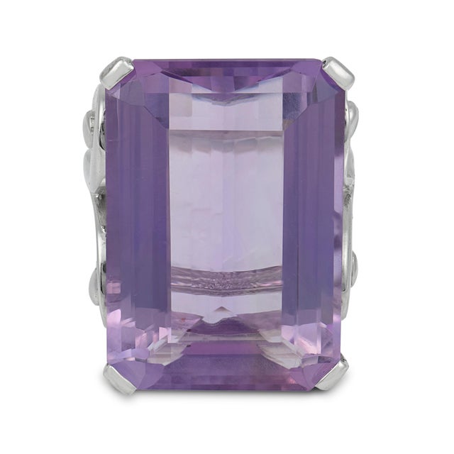 Contemporary 1950s Mid Century 38.00 Carat Amethyst 14k White Gold Cocktail Ring, Size 8.75 For Sale - Image 3 of 6