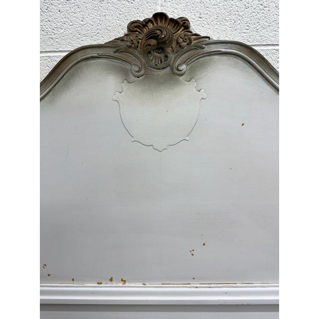 Vintage Twin Size Winnebago Manufacturing Co French Provincial Rococo Style Bed For Sale In Kansas City - Image 6 of 14